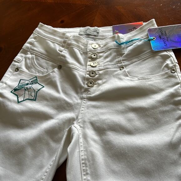 Almost Famous Size 3 White Stretch Denim High Waist Jeans Cropped Ankle Y2K - Picture 4 of 14